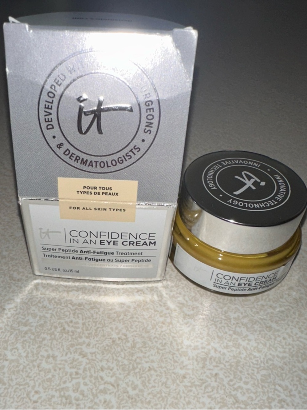 IT Cosmetics Confidence In An Eye Cream - Never Used 0.5oz